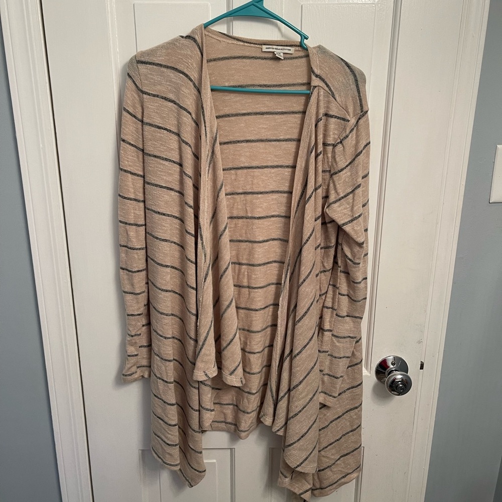 American eagle sweater size medium